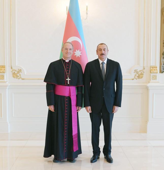 Prezident İlham Əliyev: Azərbaycan-Vatikan əlaqələri dünyaya nümayiş etdirir ki, fərqli mədəniyyətlərin, dinlərin nümayəndələri bir-biriləri ilə necə uğurla əməkdaşlıq edə bilərlər (FOTO) (YENİLƏNİB)