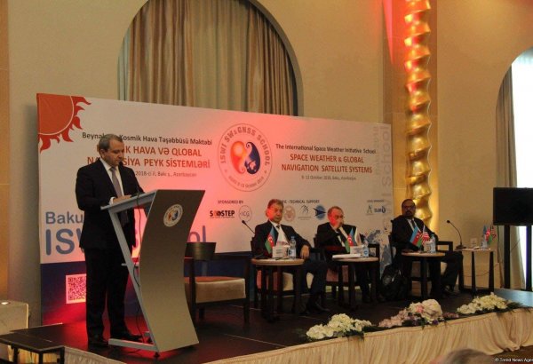 Elmin İnkişafı Fondu kosmos üzrə beynəlxalq məktəb keçirir (FOTO)