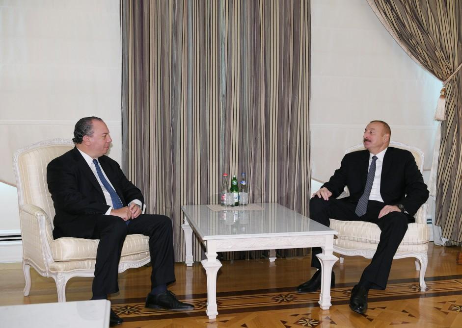 Prezident İlham Əliyev ABŞ Etnik Anlaşma Fondunun prezidentini qəbul edib (YENİLƏNİB)