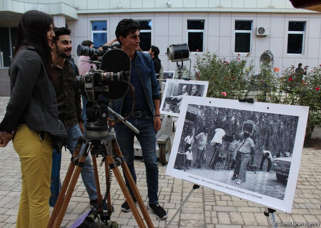Bakıda retro-sərgi: Keçmişdən səslər (FOTO)
