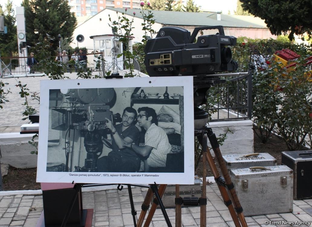 Bakıda retro-sərgi: Keçmişdən səslər (FOTO)