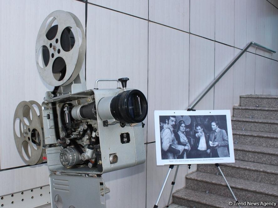 Bakıda retro-sərgi: Keçmişdən səslər (FOTO)