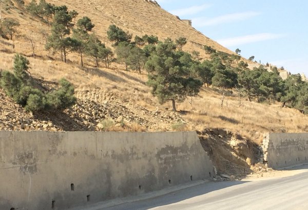 Bayılda sürüşmə prosesi aktivləşdi, Badamdar-"20-ci sahə" yolu bağlandı