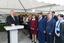 Prezident İlham Əliyev “Lerik şəhərinin içməli su təchizatı sisteminin yenidən qurulması və ilk dəfə olaraq kanalizasiya şəbəkəsinin yaradılması” layihəsinin icrasının yekunlaşması münasibətilə keçirilən mərasimdə iştirak edib (FOTO) (YENİLƏNİB)