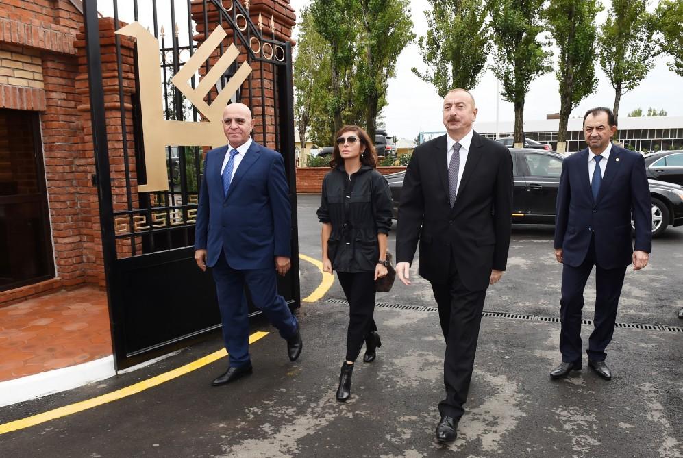Prezident İlham Əliyev və birinci xanım Mehriban Əliyeva “Azərxalça” ASC-nin Lənkəran filialının açılışında iştirak ediblər (FOTO) (YENİLƏNİB)