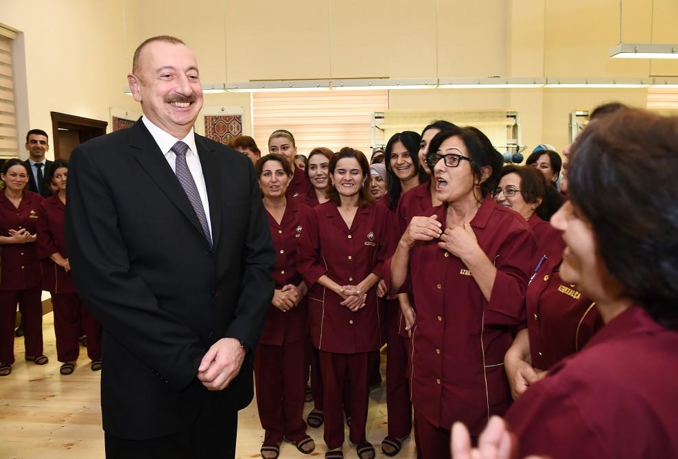 Prezident İlham Əliyev və birinci xanım Mehriban Əliyeva “Azərxalça” ASC-nin Lənkəran filialının açılışında iştirak ediblər (FOTO) (YENİLƏNİB)