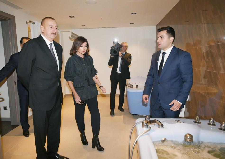 Prezident İlham Əliyev və birinci xanım Mehriban Əliyeva Lənkəran İstisu və Sağlamlıq Mərkəzində görülən işlərlə tanış olublar (FOTO) (YENİLƏNİB)