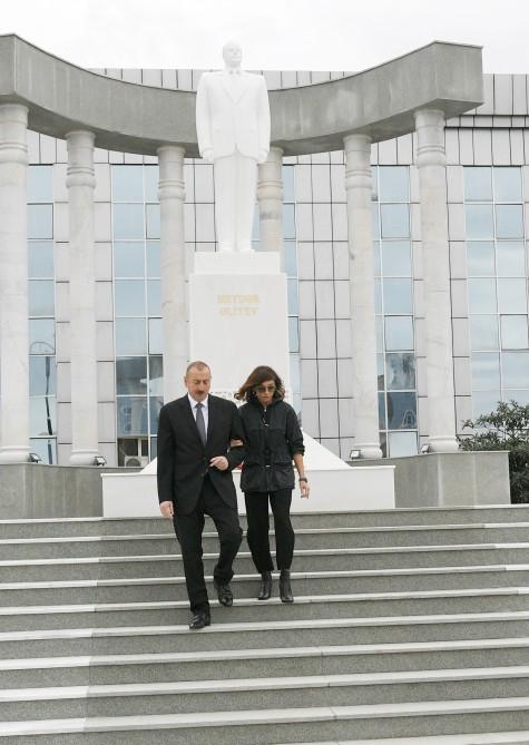 Prezident İlham Əliyev və birinci xanım Mehriban Əliyeva Lənkəran rayonuna səfərə gəliblər (FOTO)