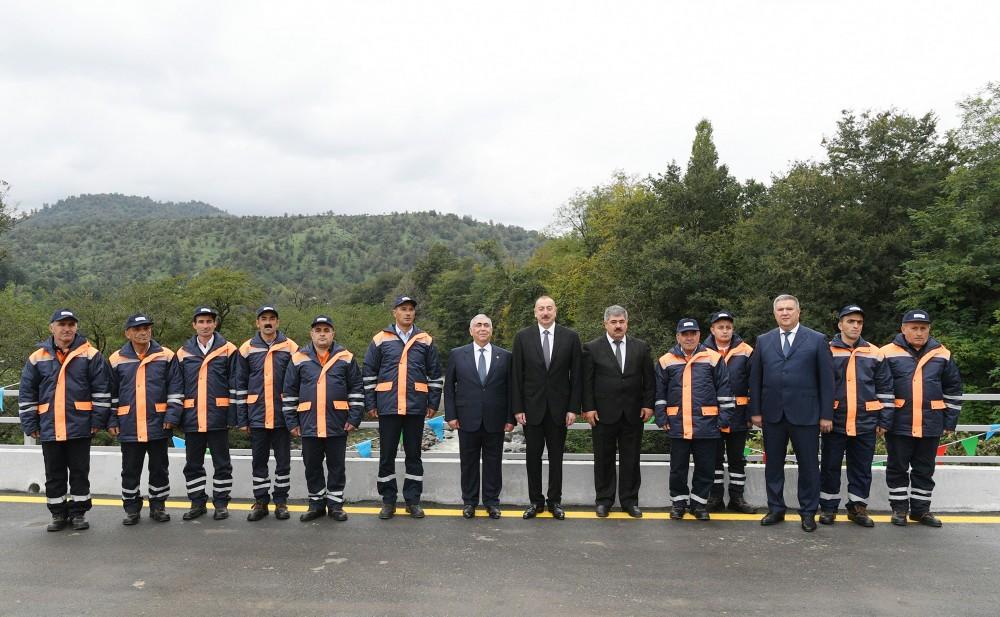 Prezident İlham Əliyev Lerikdə Piran-Hamarat-Vijaker avtomobil yolunun yenidənqurmadan sonra açılışında iştirak edib (FOTO)