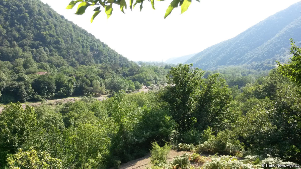 İnsanların "sırt çevirdiyi" Sirt qalası (FOTO)