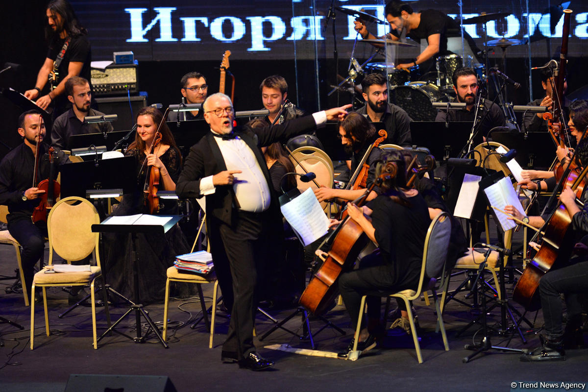 Heydər Əliyev Sarayında İqor Ponomarenkonun orkestrinin konserti olub (FOTO/VİDEO)