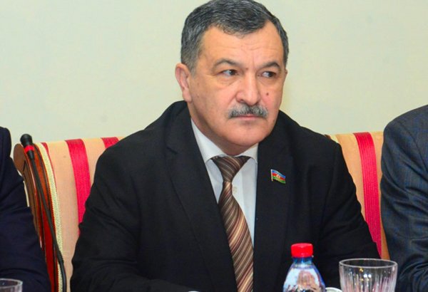Aydın Mirzəzadə: Bakı Beynəlxalq Humanitar Forumu dünyanın siyasi həyatında çox əhəmiyyətli faktora çevrilib
