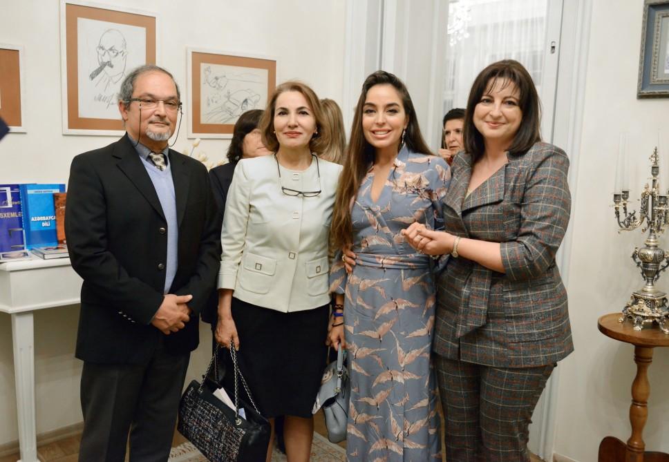 Heydər Əliyev Fondunun vitse-prezidenti Leyla Əliyeva “Bir ömrün iziylə” kitabının təqdimatında iştirak edib (FOTO)
