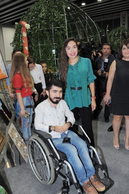 Leyla Əliyeva “Ekoloji problemlər və onların həlli yolları tələbələrin gözü ilə” mövzusunda II gənclər sərgisində iştirak edib (FOTO)
