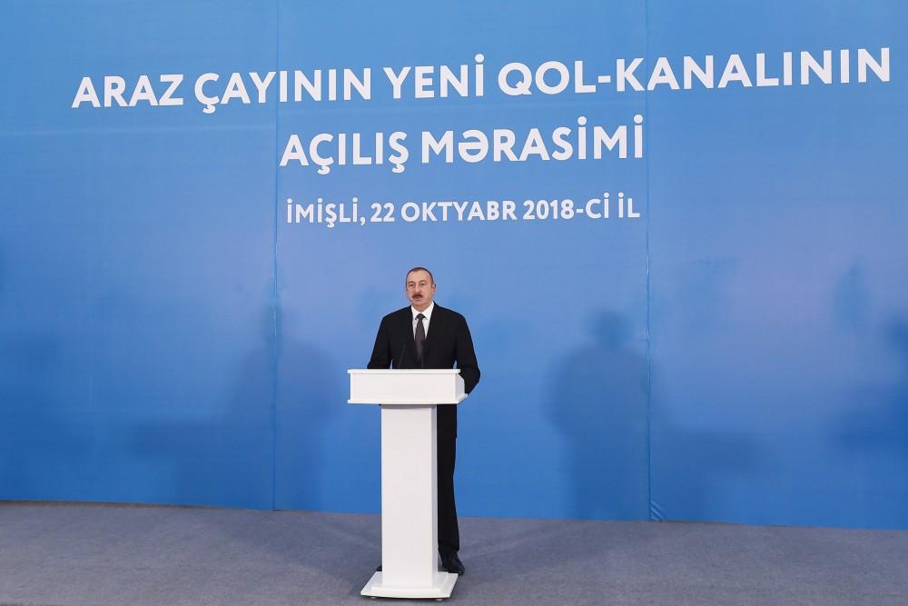 Prezident İlham Əliyev İmişli rayonunda Araz çayının yeni qol-kanalının açılış mərasimində iştirak edib (FOTO) (YENİLƏNİB)