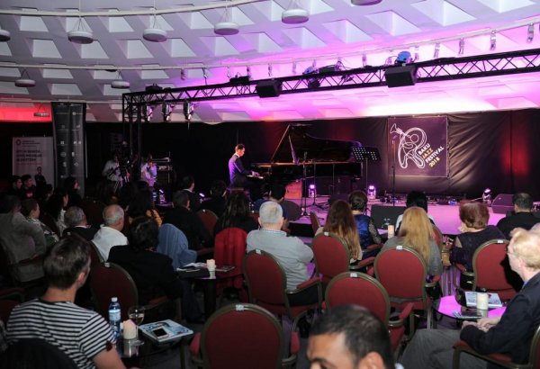 Beynəlxalq Caz Festivalı çərçivəsində Azərbaycan musiqisi axşamı təşkil olunub (FOTO)