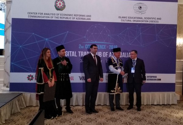 ISESCO-nun baş direktoru və Aİ nümayəndəliyinin rəhbəri Azərbaycanın mobil rezidenti oldu (FOTO)