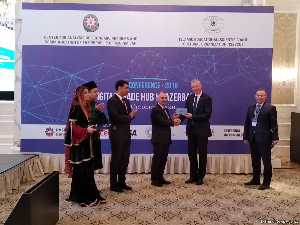 ISESCO-nun baş direktoru və Aİ nümayəndəliyinin rəhbəri Azərbaycanın mobil rezidenti oldu (FOTO)
