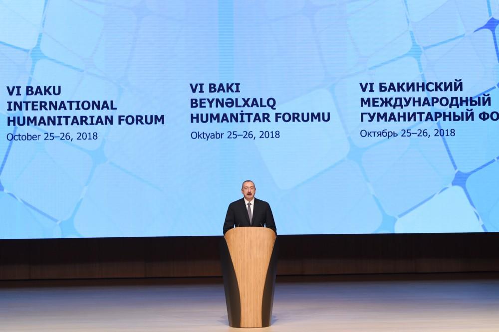 Prezident İlham Əliyev və birinci xanım Mehriban Əliyeva VI Bakı Beynəlxalq Humanitar Forumunun rəsmi açılış mərasimində iştirak ediblər (YENİLƏNİB-3) (FOTO)