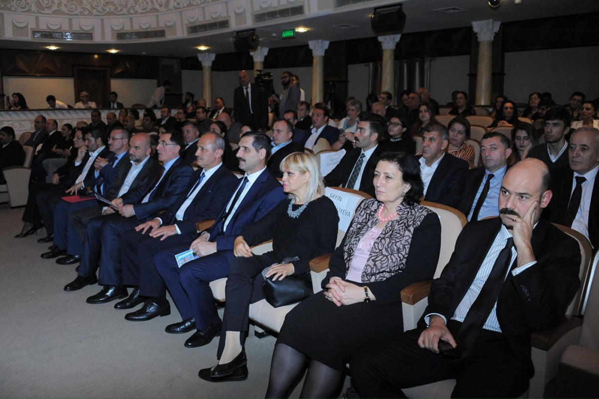 Amaliya Pənahovanın son tamaşası (FOTO)