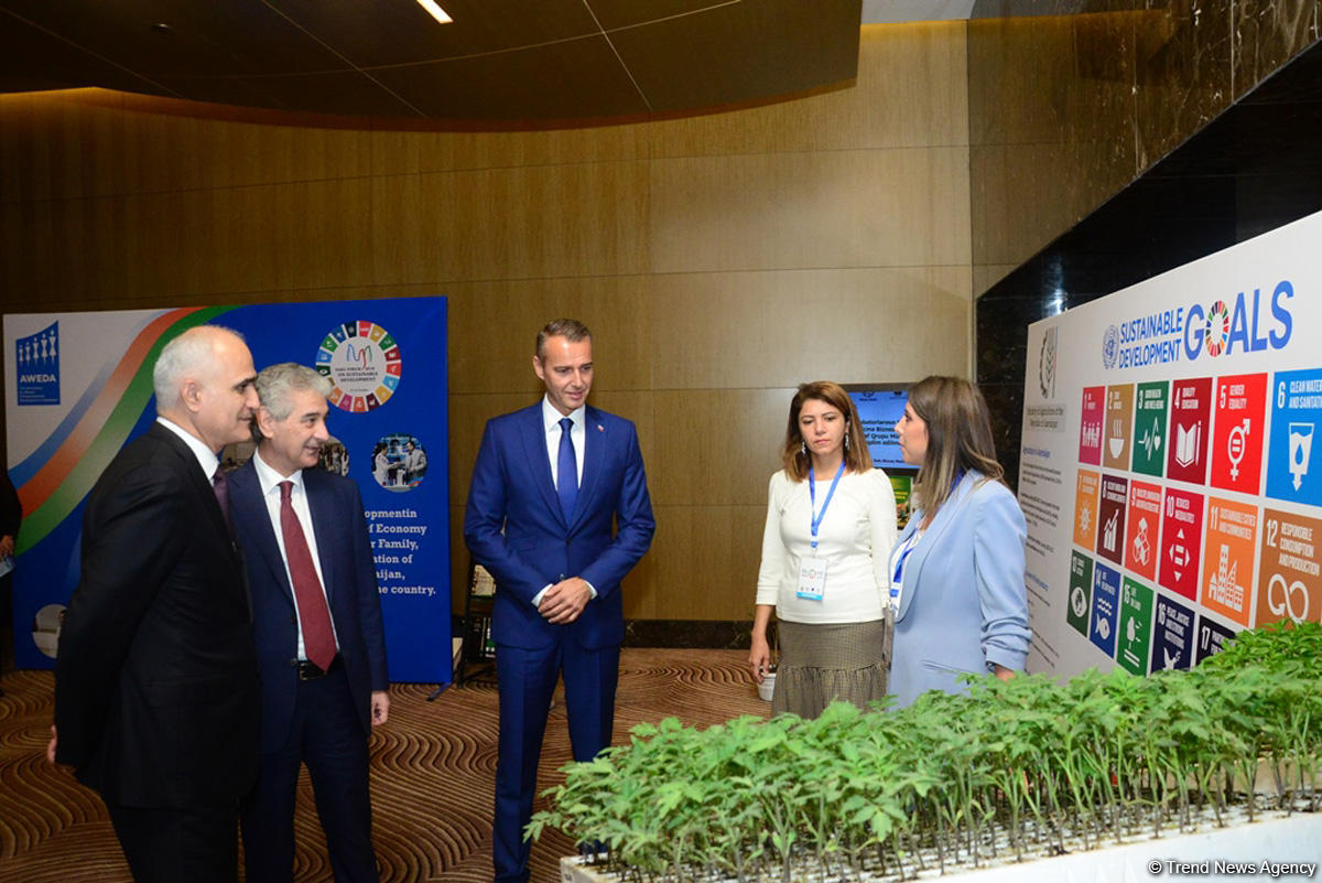 Dayanıqlı İnkişafa dair Bakı Forumunu əks etdirən FOTOLAR