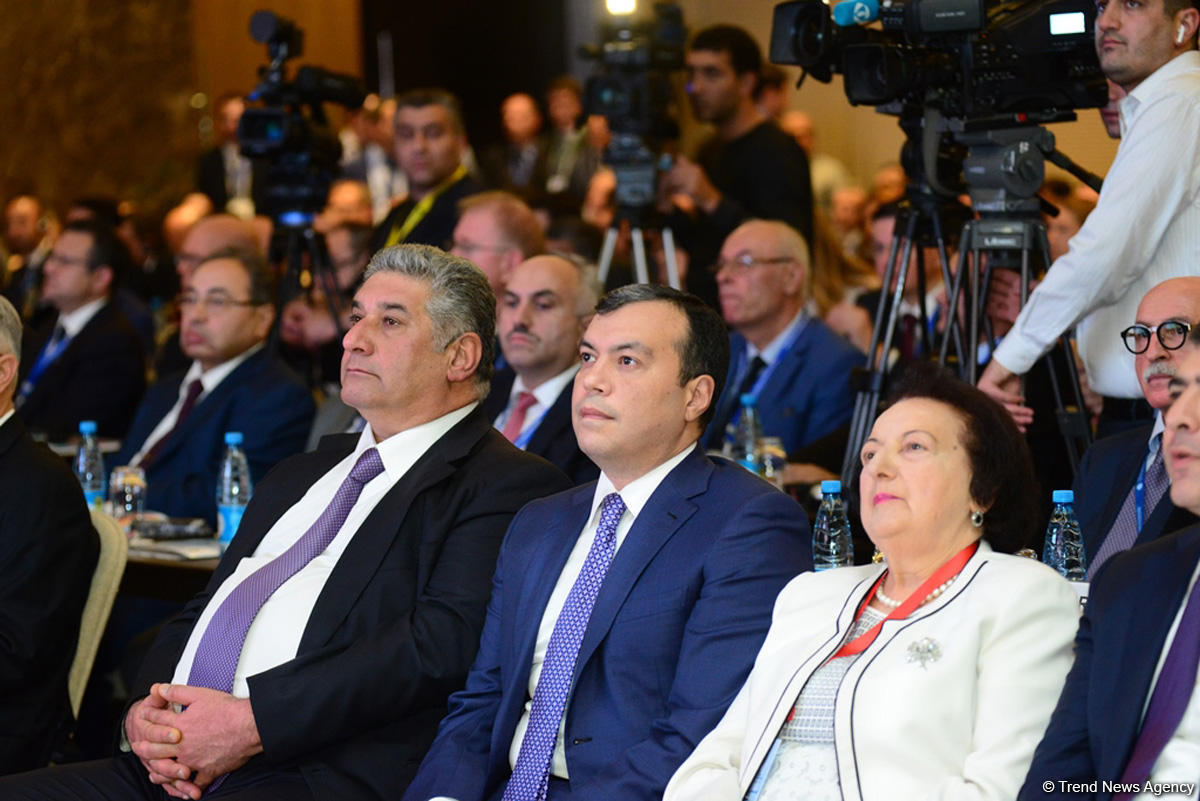 Dayanıqlı İnkişafa dair Bakı Forumunu əks etdirən FOTOLAR