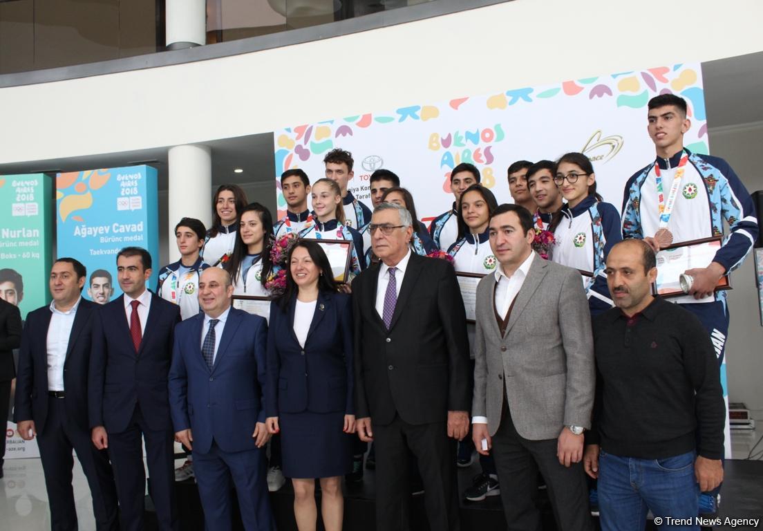 Yeniyetmələrin III Olimpiya Oyunlarında iştirak edən Azərbaycan idmançıları ilə görüş keçirilib (FOTO)