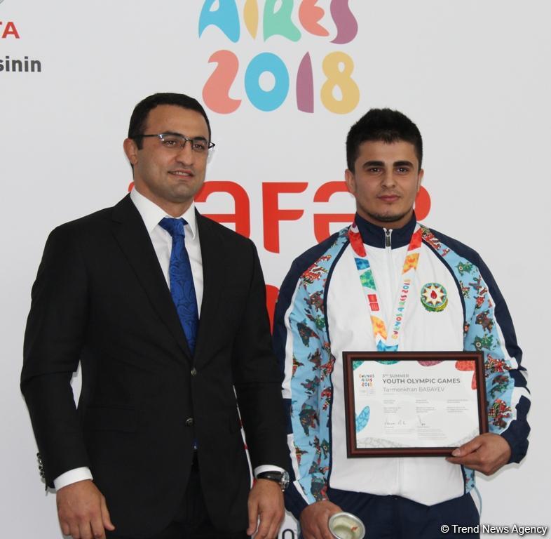 Yeniyetmələrin III Olimpiya Oyunlarında iştirak edən Azərbaycan idmançıları ilə görüş keçirilib (FOTO)