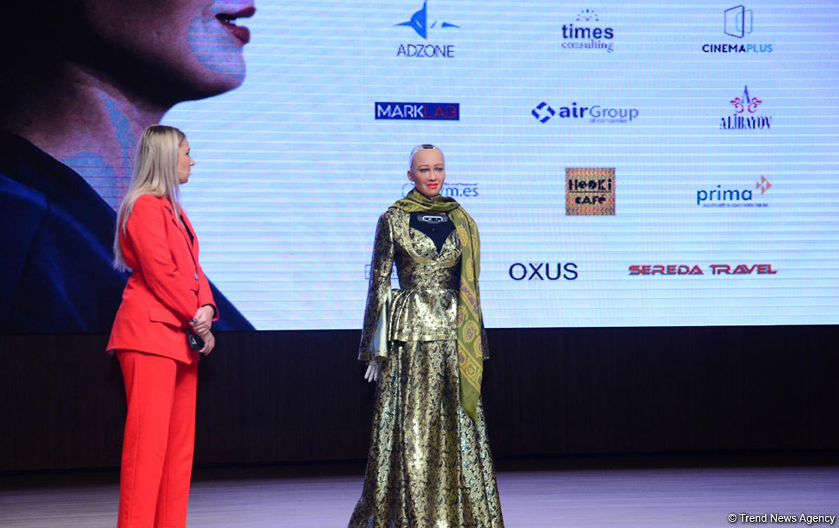 Robot "Sofiya": Azərbaycan regional innovativ mərkəzə çevrilmək üçün böyük potensiala malikdir (FOTO/VİDEO)