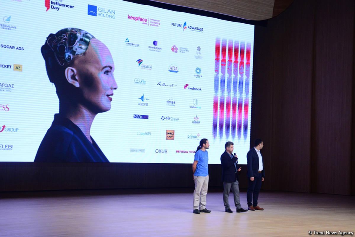 Robot "Sofiya": Azərbaycan regional innovativ mərkəzə çevrilmək üçün böyük potensiala malikdir (FOTO/VİDEO)