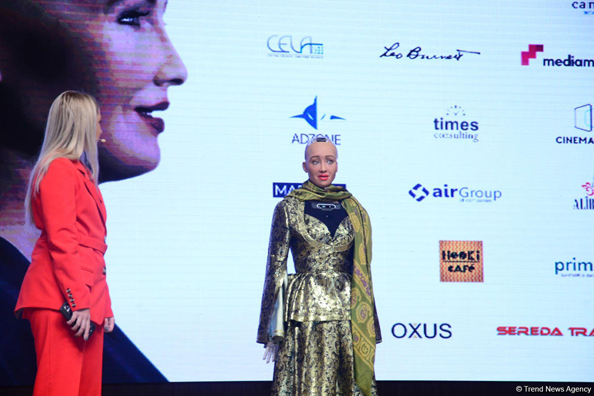 Robot "Sofiya": Azərbaycan regional innovativ mərkəzə çevrilmək üçün böyük potensiala malikdir (FOTO/VİDEO)