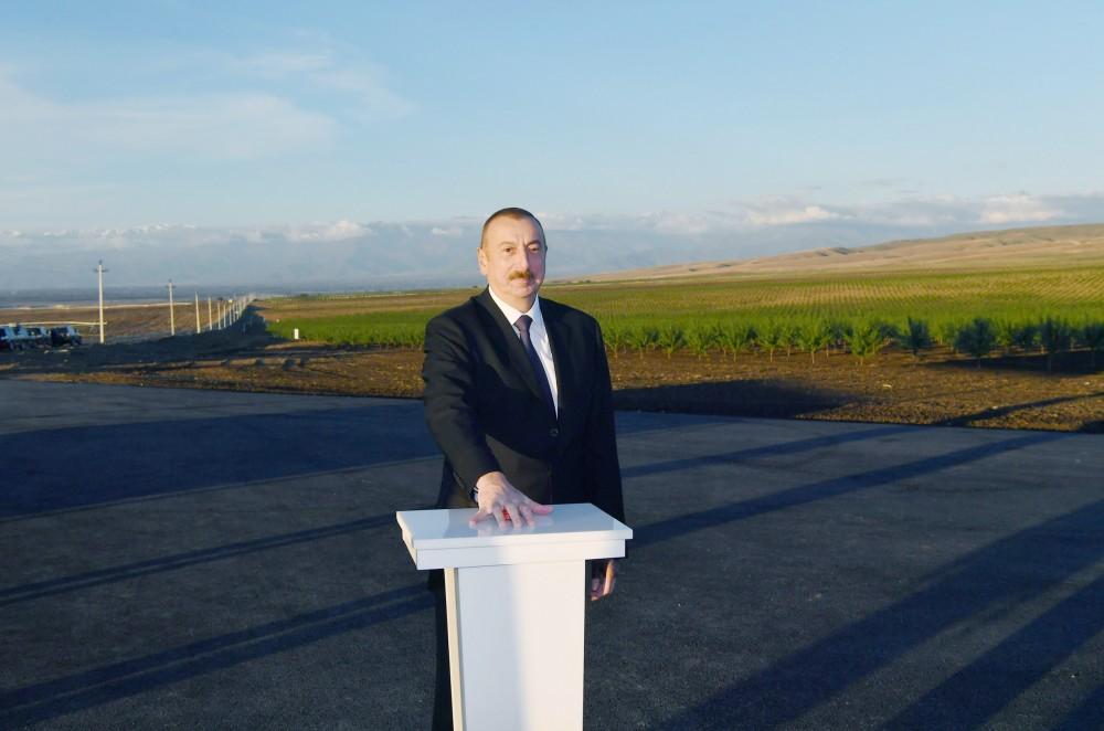 Prezident İlham Əliyev və birinci xanım Mehriban Əliyeva “Ulu Aqro” MMC-nin Qax Aqroparkının açılışında iştirak ediblər (FOTO) (YENİLƏNİB)