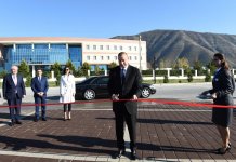 Prezident İlham Əliyev və birinci xanım Mehriban Əliyeva Şəki “ASAN Həyat” kompleksinin açılışında iştirak ediblər (FOTO) (YENİLƏNİB)