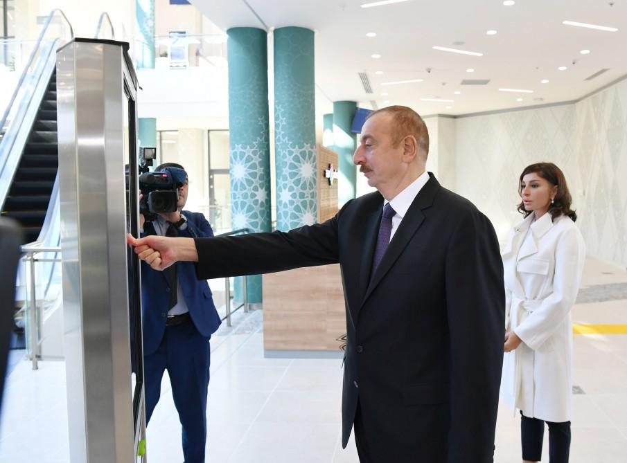 Prezident İlham Əliyev və birinci xanım Mehriban Əliyeva Şəki “ASAN Həyat” kompleksinin açılışında iştirak ediblər (FOTO) (YENİLƏNİB)