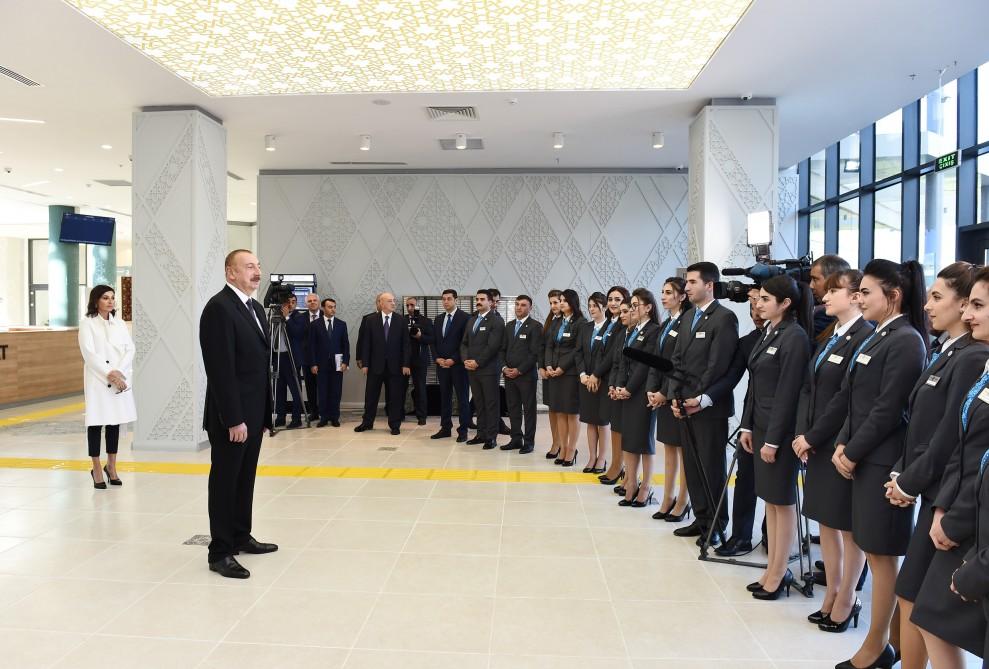 Prezident İlham Əliyev və birinci xanım Mehriban Əliyeva Şəki “ASAN Həyat” kompleksinin açılışında iştirak ediblər (FOTO) (YENİLƏNİB)