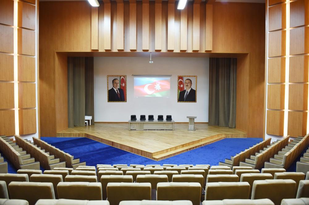 Prezident İlham Əliyev və birinci xanım Mehriban Əliyeva Şəkidə Heydər Əliyev Mərkəzinin açılışında iştirak ediblər (FOTO) (YENİLƏNİB)