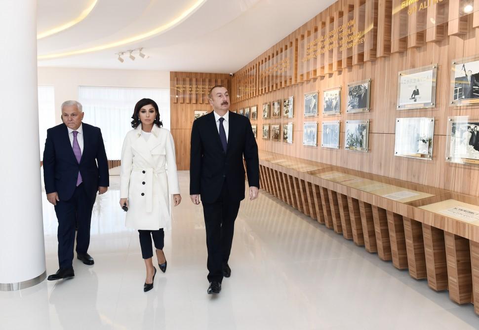 Prezident İlham Əliyev və birinci xanım Mehriban Əliyeva Şəkidə Heydər Əliyev Mərkəzinin açılışında iştirak ediblər (FOTO) (YENİLƏNİB)