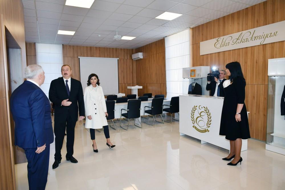 Prezident İlham Əliyev və birinci xanım Mehriban Əliyeva Şəkidə Heydər Əliyev Mərkəzinin açılışında iştirak ediblər (FOTO) (YENİLƏNİB)