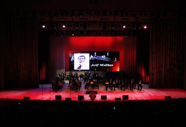 Görkəmli bəstəkar Arif Məlikovun mahnılarından ibarət konsert anşlaqla keçib (FOTO)