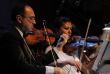 Görkəmli bəstəkar Arif Məlikovun mahnılarından ibarət konsert anşlaqla keçib (FOTO)