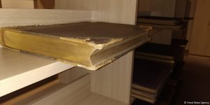Azərbaycanın ən qədim və bahalı kitabı hansıdır? - Xüsusi konteynerlərdə qorunur (FOTO)