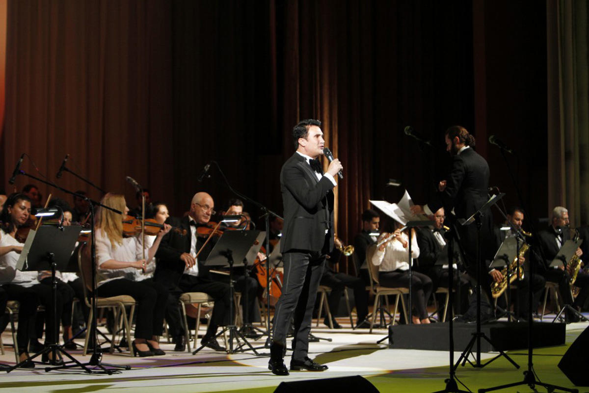 Görkəmli bəstəkar Arif Məlikovun mahnılarından ibarət konsert anşlaqla keçib (FOTO)
