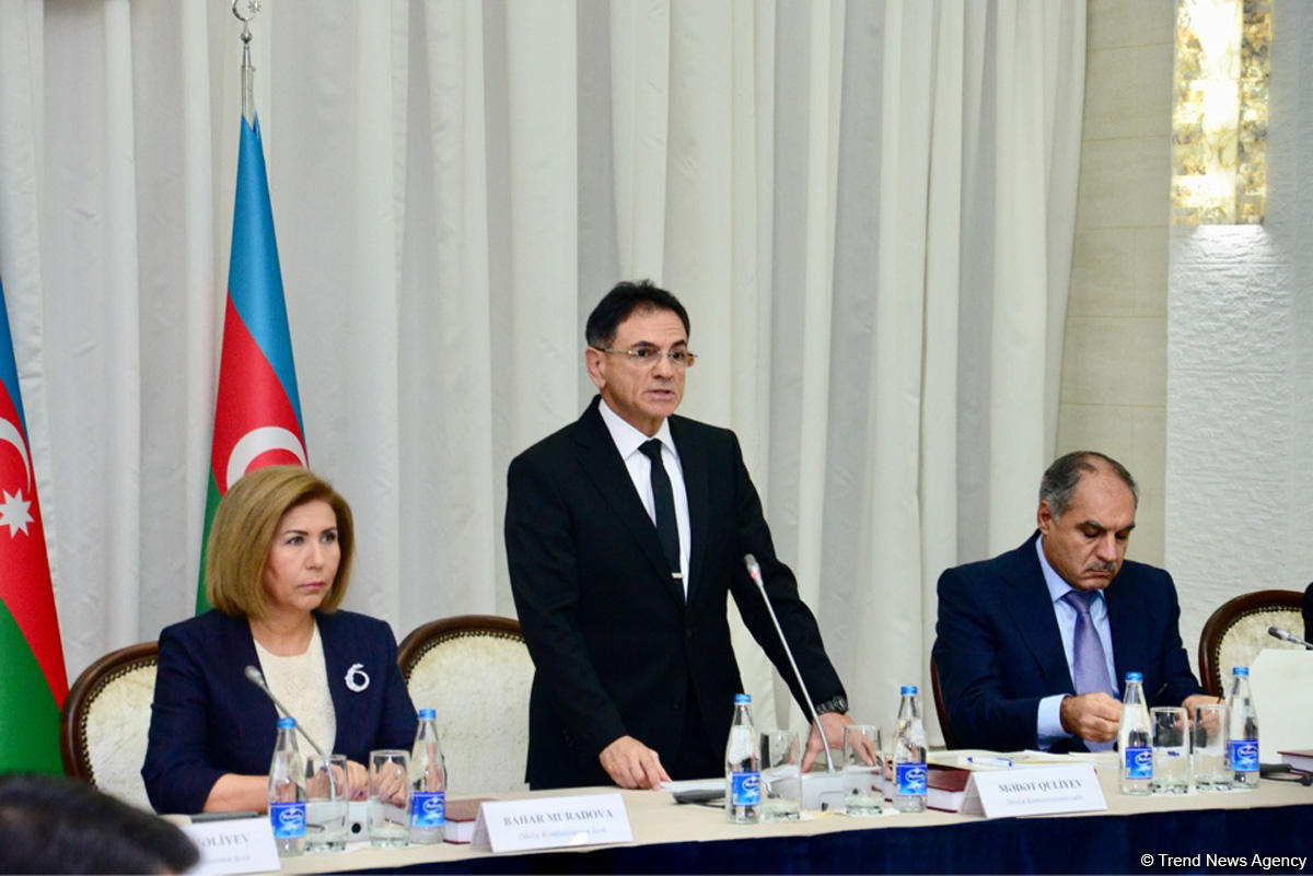 Əsir və itkin düşmüş, girov götürülmüş vətəndaşlarla əlaqədar Dövlət Komissiyasının iclası keçirilib (FOTO)