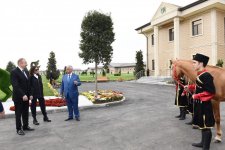 Prezident İlham Əliyev və birinci xanım Mehriban Əliyeva Qarabağ Atçılıq Kompleksinin açılışında iştirak ediblər (FOTO)
