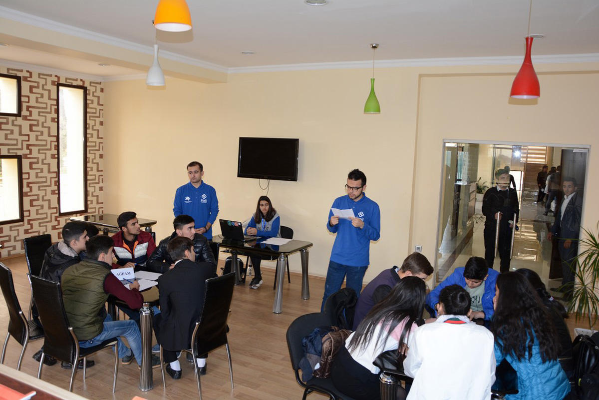 “İrəli” intellektual yarışların regional turnirlərinə start verib (FOTO)