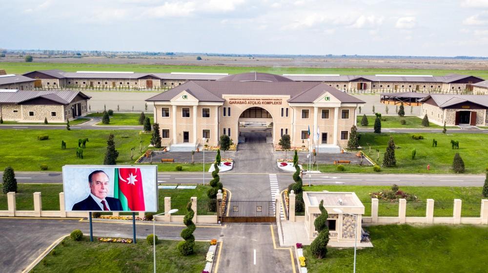 Prezident İlham Əliyev və birinci xanım Mehriban Əliyeva Qarabağ Atçılıq Kompleksinin açılışında iştirak ediblər (FOTO)
