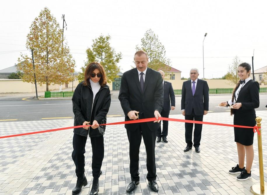 Prezident İlham Əliyev və xanımı Mehriban Əliyeva Ağdam Muğam Mərkəzinin açılışında iştirak ediblər (FOTO) (YENİLƏNİB)