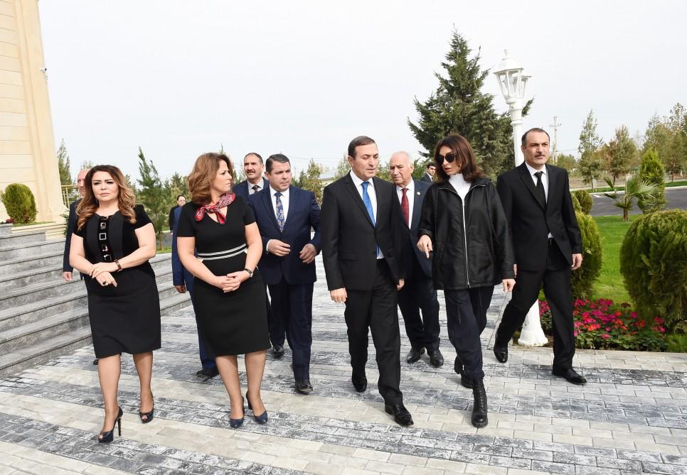 Prezident İlham Əliyev və xanımı Mehriban Əliyeva Ağdam Muğam Mərkəzinin açılışında iştirak ediblər (FOTO) (YENİLƏNİB)