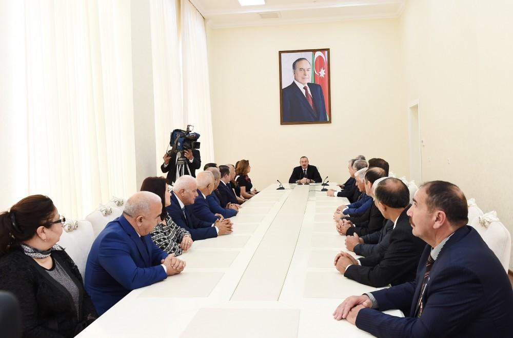 Prezident İlham Əliyev və xanımı Mehriban Əliyeva Ağdam Muğam Mərkəzinin açılışında iştirak ediblər (FOTO) (YENİLƏNİB)