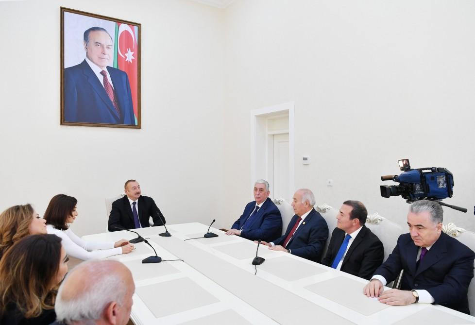 Prezident İlham Əliyev və xanımı Mehriban Əliyeva Ağdam Muğam Mərkəzinin açılışında iştirak ediblər (FOTO) (YENİLƏNİB)